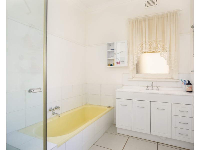 100 Spring Gully Road, Spring Gully VIC 3550