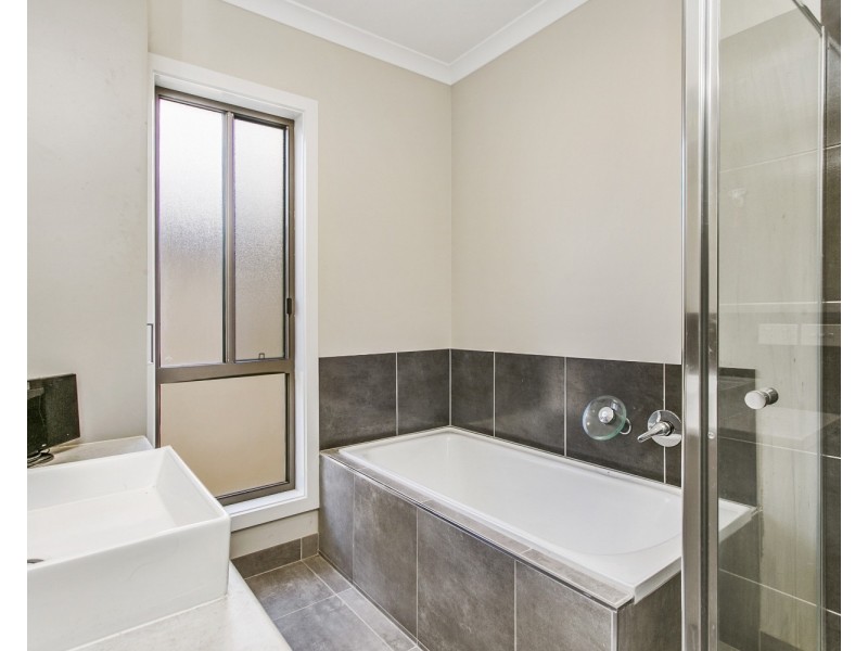 2/67 Church Street, Kangaroo Flat VIC 3555