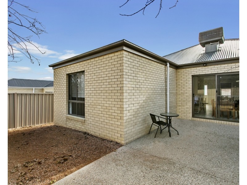 2/67 Church Street, Kangaroo Flat VIC 3555