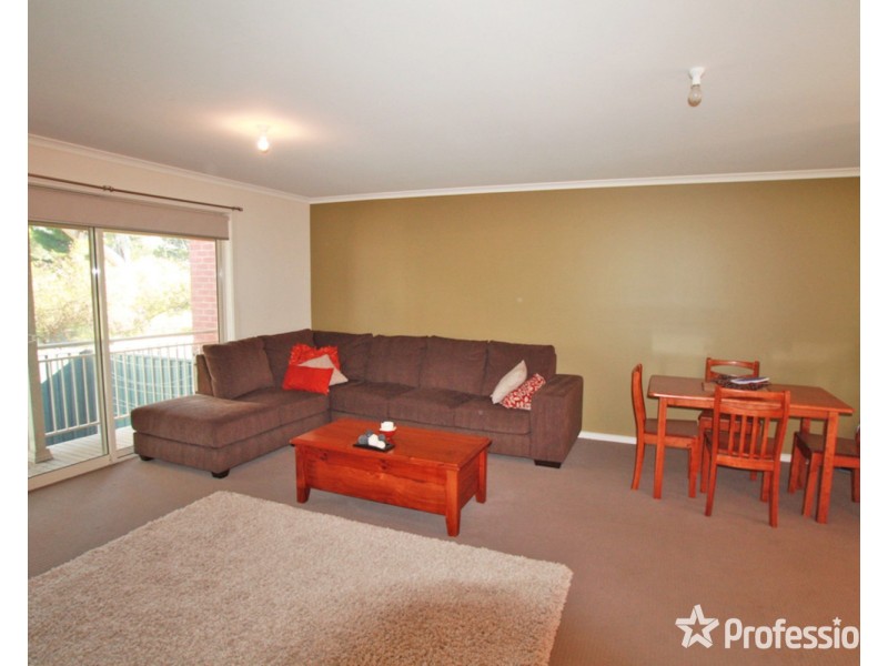 2/413 Napier Street, White Hills VIC 3550