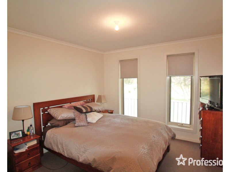 2/413 Napier Street, White Hills VIC 3550