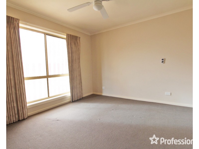 8  Fry Lane, Eaglehawk VIC 3556