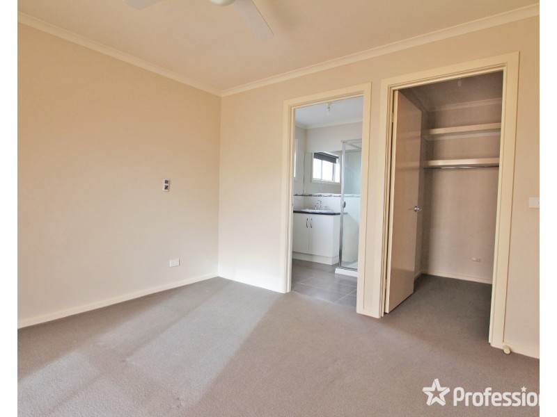 8  Fry Lane, Eaglehawk VIC 3556