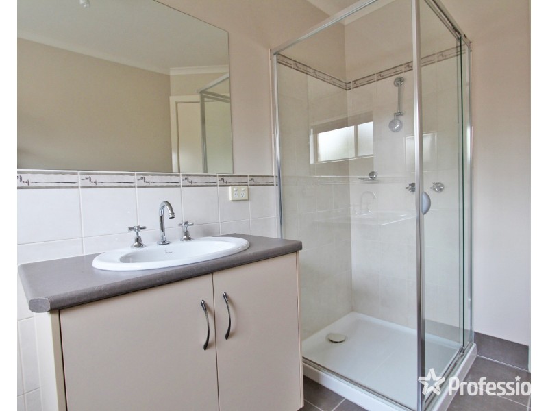 8  Fry Lane, Eaglehawk VIC 3556