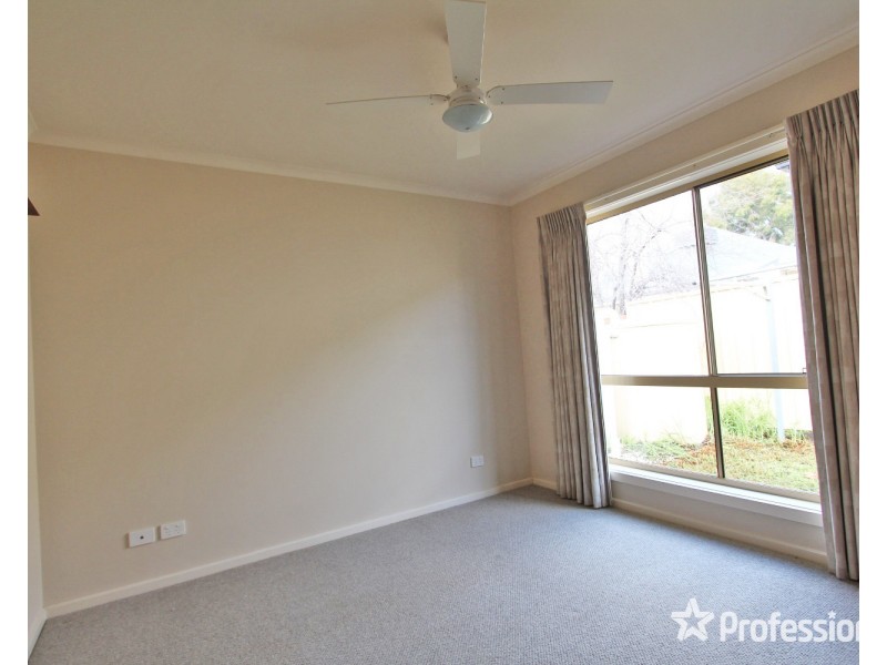 8  Fry Lane, Eaglehawk VIC 3556