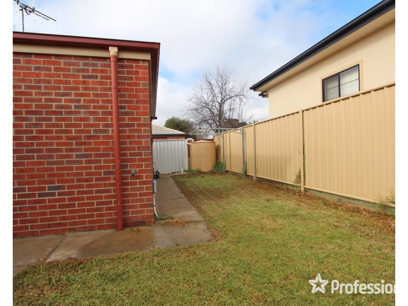 8  Fry Lane, Eaglehawk VIC 3556