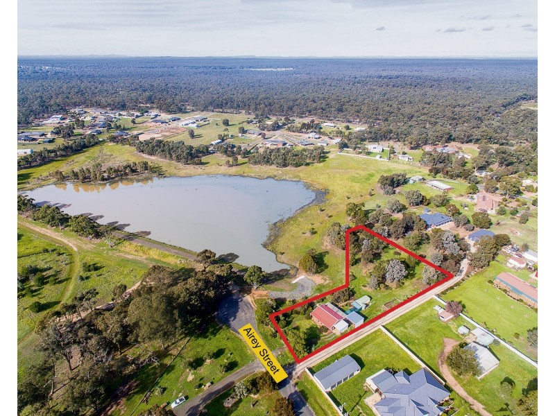 1 Airey Street, Huntly VIC 3551