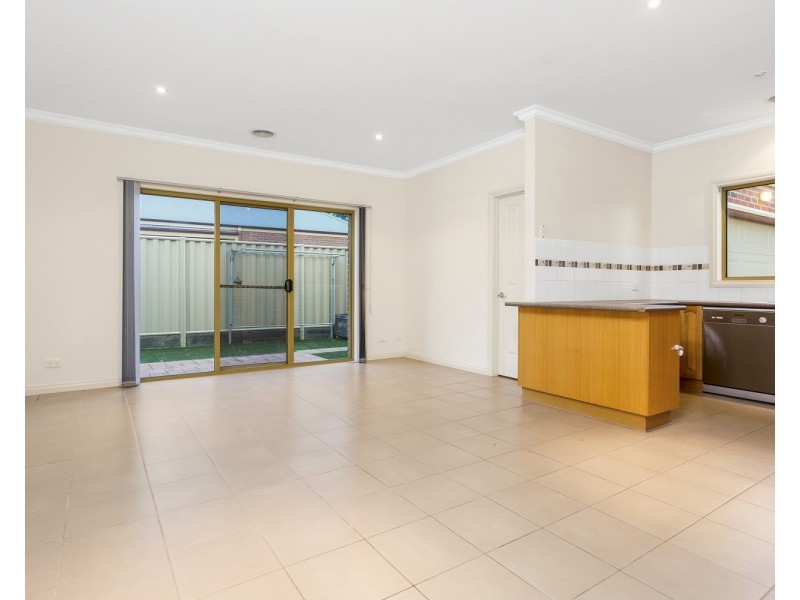 3/4 Keck Street, Flora Hill VIC 3550