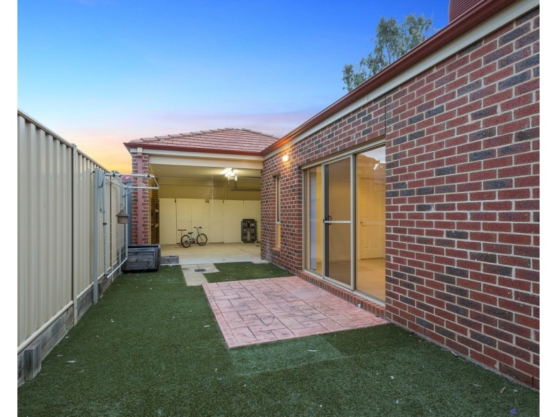 3/4 Keck Street, Flora Hill VIC 3550