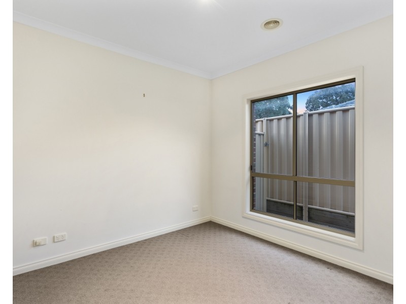 3/4 Keck Street, Flora Hill VIC 3550