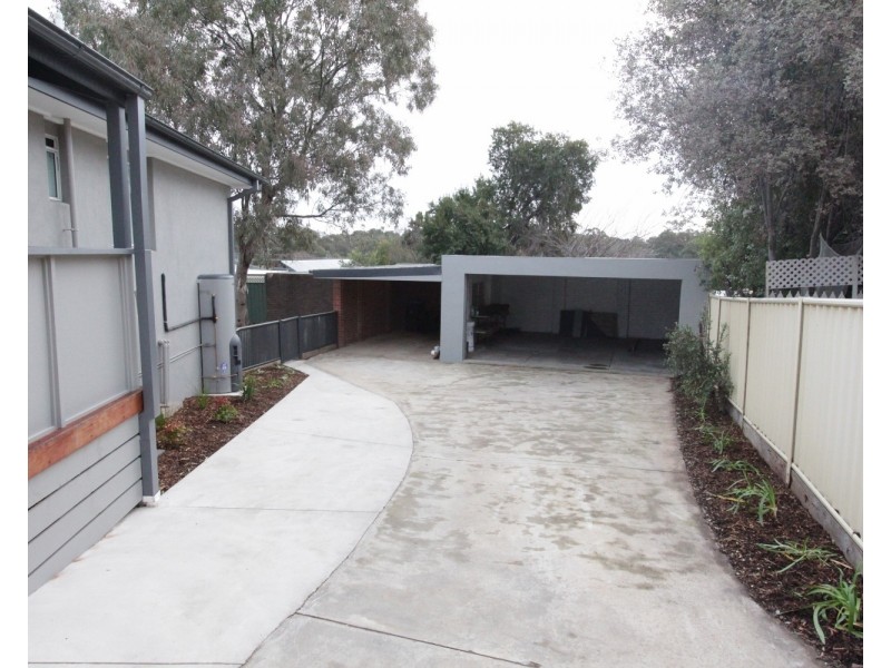 12 Albert Avenue, Strathdale VIC 3550