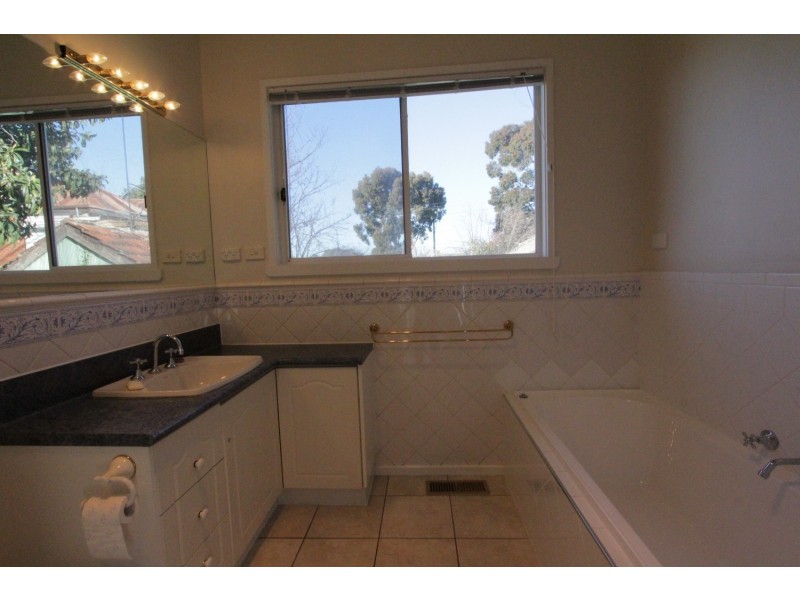 169  Mitchell Street, Quarry Hill VIC 3550