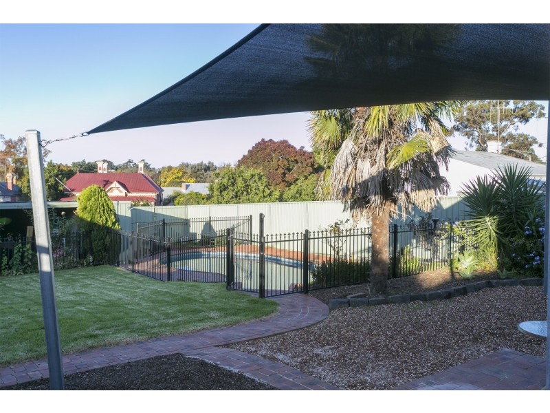 169  Mitchell Street, Quarry Hill VIC 3550