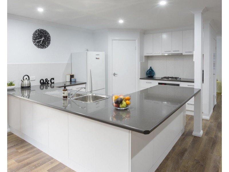 1/54 Mackenzie Street West, Golden Square VIC 3555