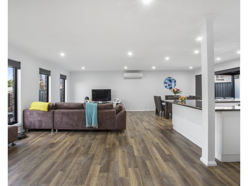 1/54 Mackenzie Street West, Golden Square VIC 3555