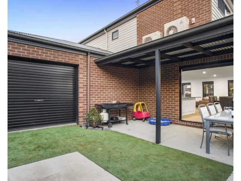 1/54 Mackenzie Street West, Golden Square VIC 3555