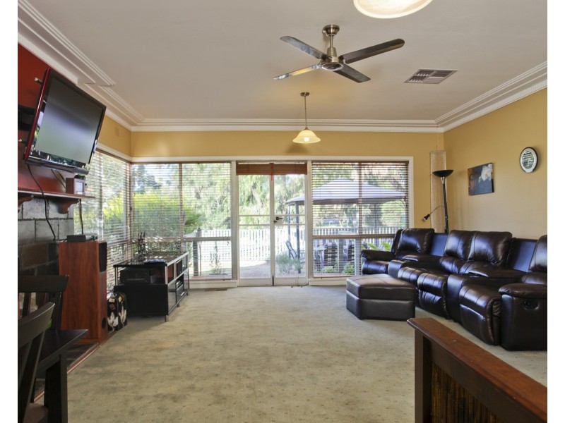 122 Havlin Street West, Quarry Hill VIC 3550