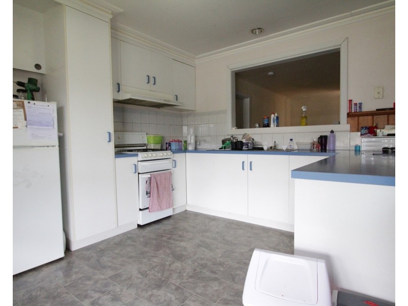 77 MacKenzie Street West, Golden Square VIC 3555