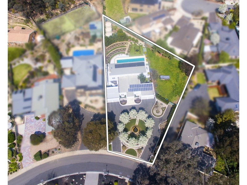 31 Greenwood Drive, Kennington VIC 3550