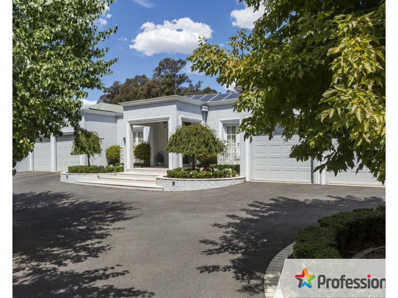 31 Greenwood Drive, Kennington VIC 3550