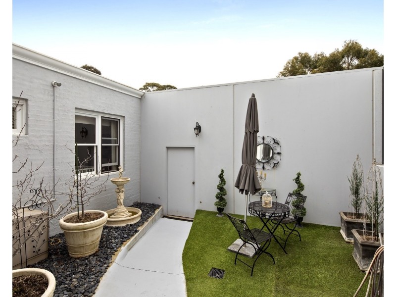 31 Greenwood Drive, Kennington VIC 3550