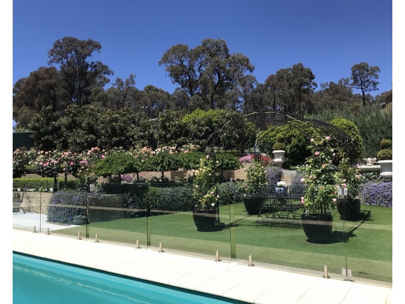 31 Greenwood Drive, Kennington VIC 3550