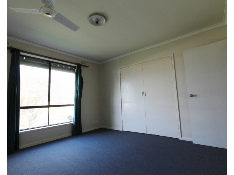 1a/1 Olympic Parade, Kangaroo Flat VIC 3555