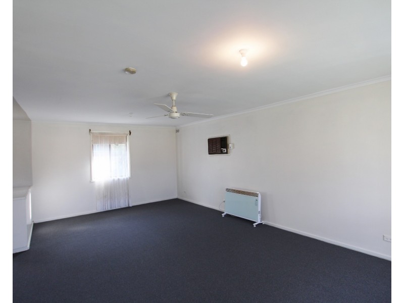 1a/1 Olympic Parade, Kangaroo Flat VIC 3555