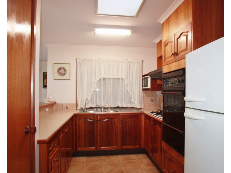 1 Cairinini Court, Strathdale VIC 3550