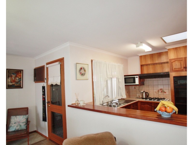 1 Cairinini Court, Strathdale VIC 3550