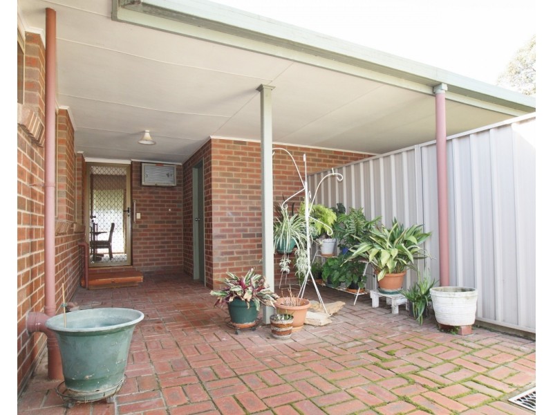 1 Cairinini Court, Strathdale VIC 3550
