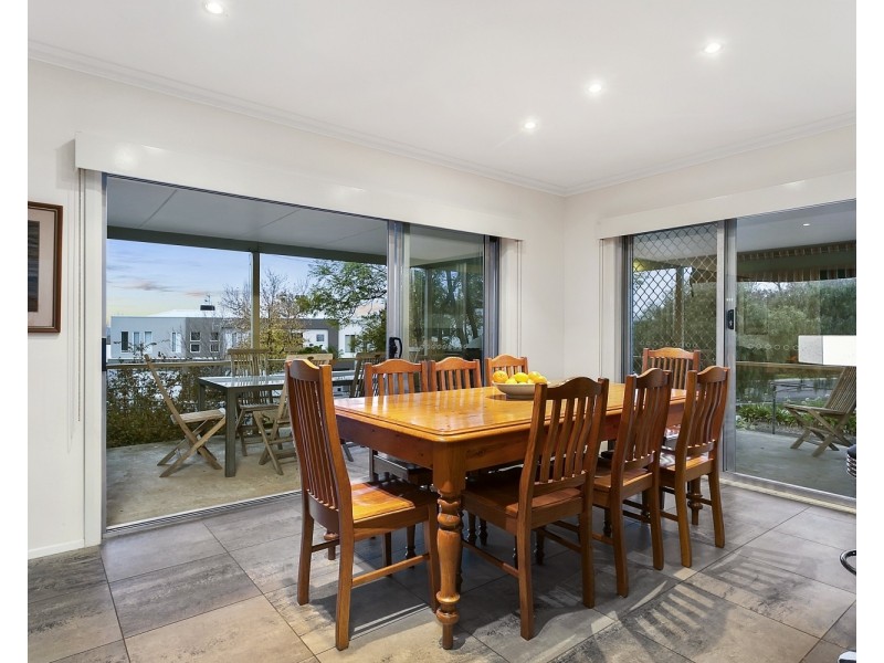 140 Lloyd Street, Strathdale VIC 3550