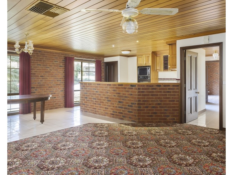 24 Plante Court, Strathdale VIC 3550