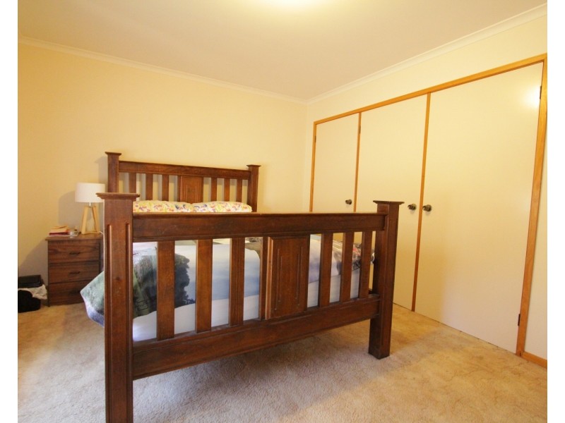 1/10 Emmett Street, Golden Square VIC 3555