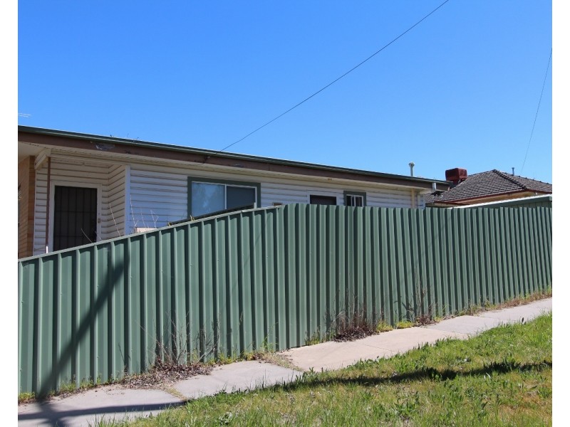 2/34a Mackenzie Street West, Golden Square VIC 3555