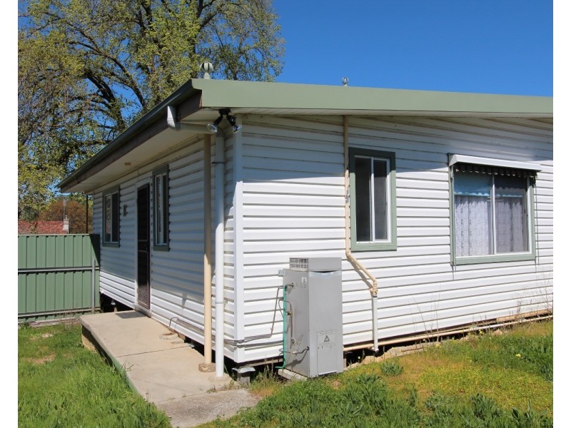 2/34a Mackenzie Street West, Golden Square VIC 3555