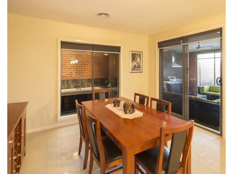 9 Charlbert Place, Strathfieldsaye VIC 3551