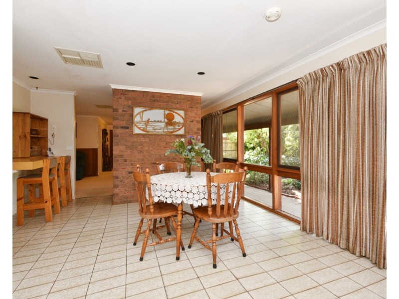 1 Alma Court, Kangaroo Flat VIC 3555