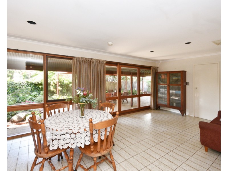 1 Alma Court, Kangaroo Flat VIC 3555