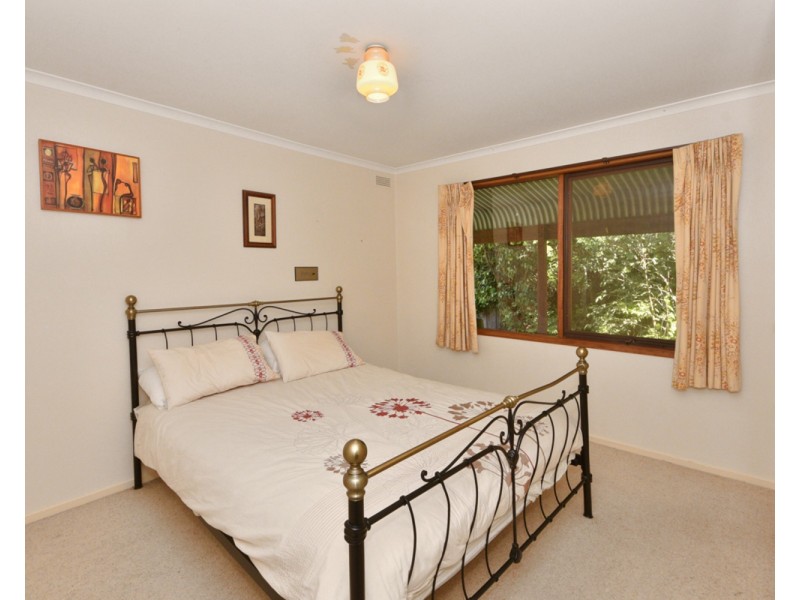 1 Alma Court, Kangaroo Flat VIC 3555