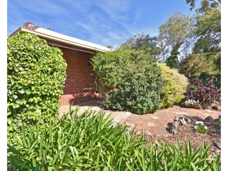 1 Alma Court, Kangaroo Flat VIC 3555