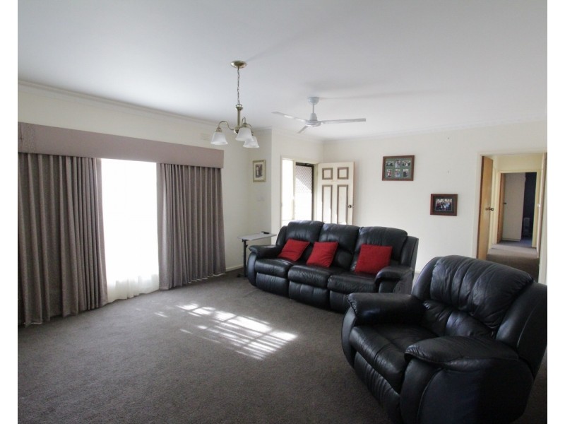 81  Maple Street, Golden Square VIC 3555