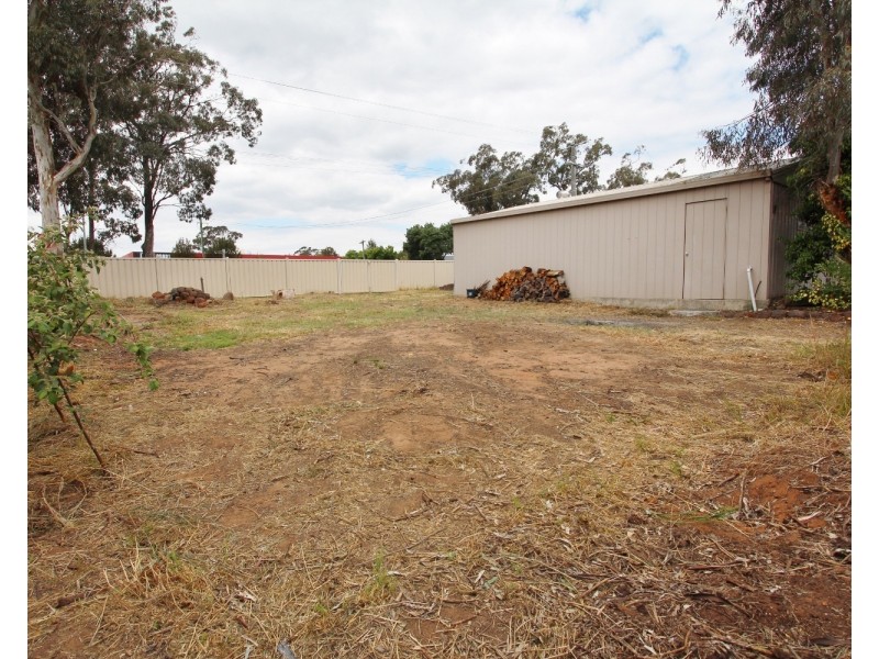 294 High Street, Kangaroo Flat VIC 3555