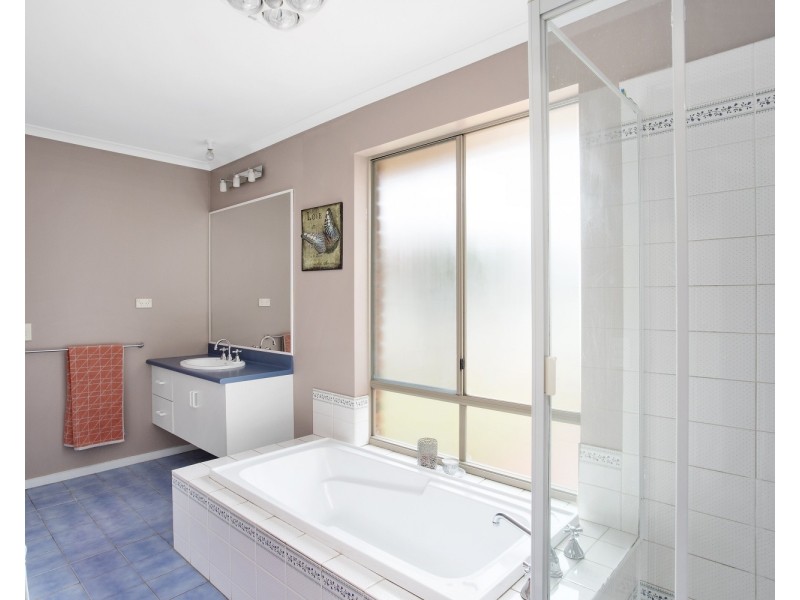 45 Alder Street, Kangaroo Flat VIC 3555