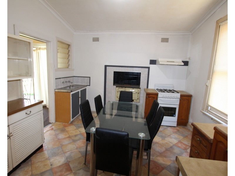 387 High Street, Golden Square VIC 3555