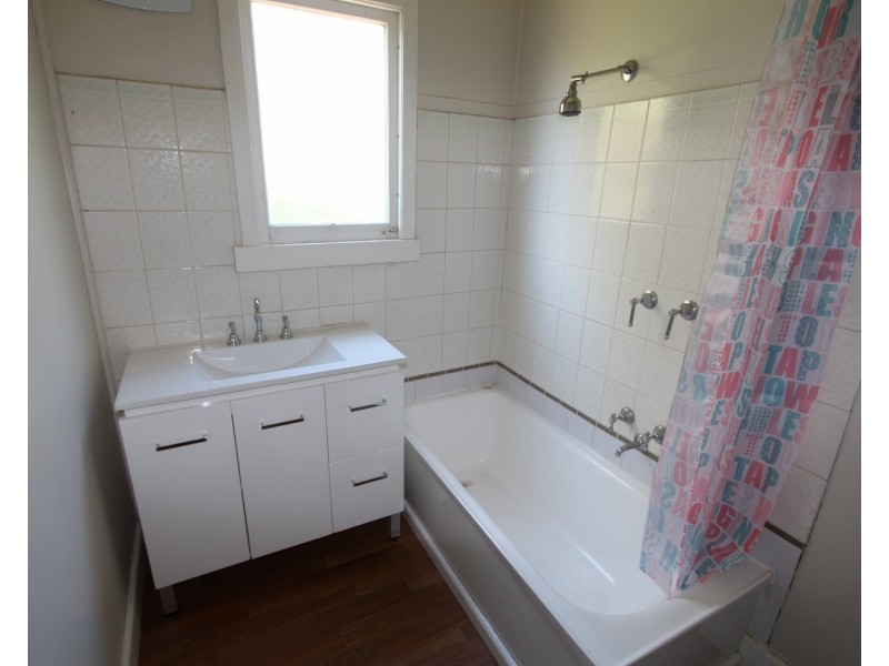 387 High Street, Golden Square VIC 3555