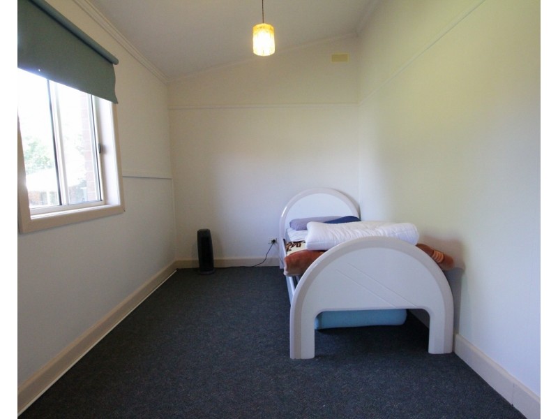 202 Neale Street, Flora Hill VIC 3550