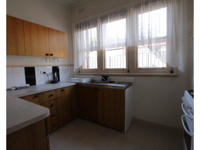 202 Neale Street, Flora Hill VIC 3550