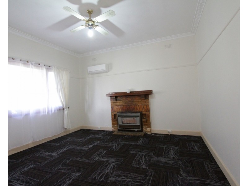 202 Neale Street, Flora Hill VIC 3550