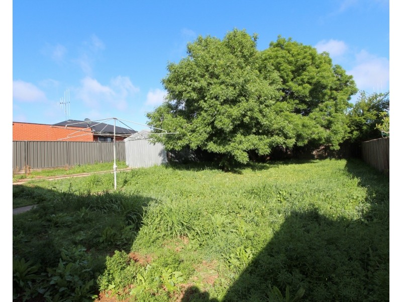 202 Neale Street, Flora Hill VIC 3550